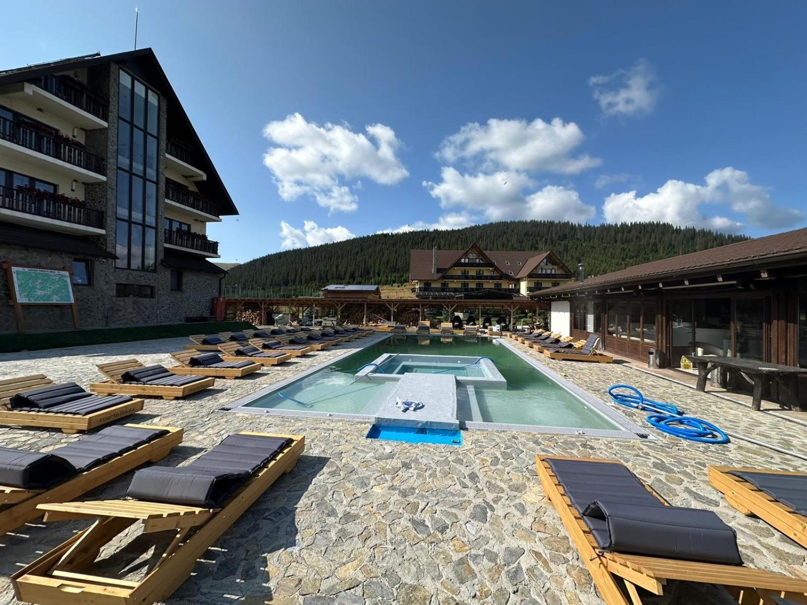 Poarta Raiului Hotell Tău Bistra Eksteriør bilde