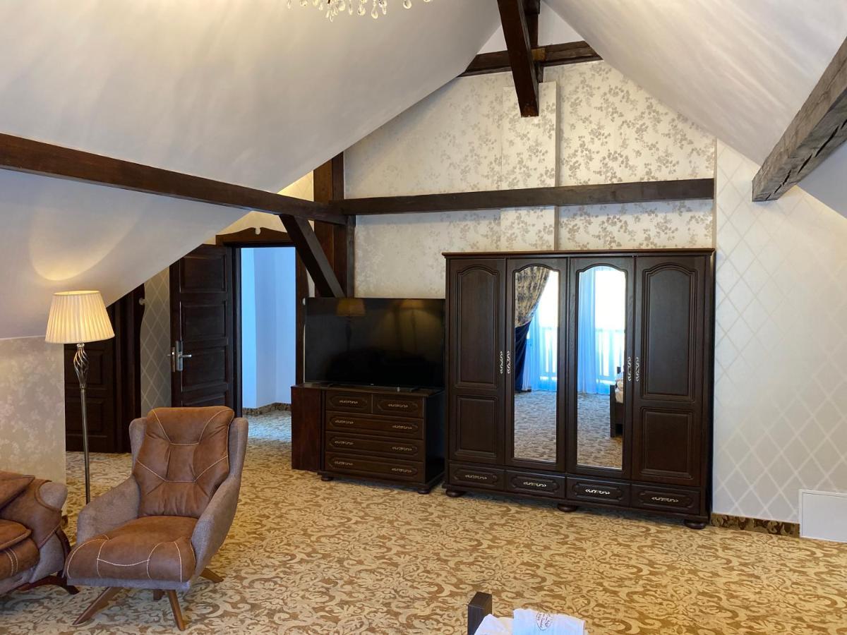 Poarta Raiului Hotell Tău Bistra Eksteriør bilde